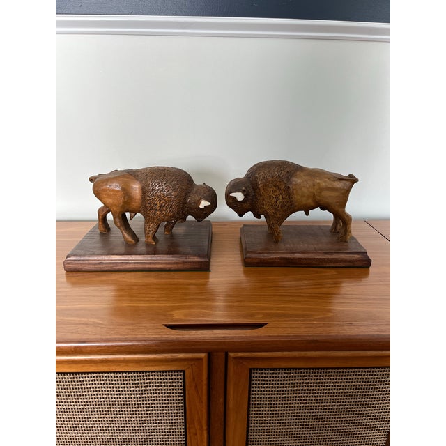 Wood Vintage Carved Buffalo or Bison Sculpture s.l. Mitchell - Set of 2 For Sale - Image 7 of 8