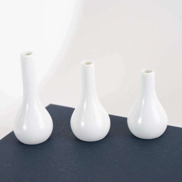 White Vintage White Porcelain Fitz and Floyd Miniature Vases - Set of 3 For Sale - Image 8 of 10