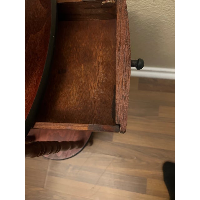 1980s Vintage Solid Wood 3-Tier Round Accent Table W/ Drawer – Early American Colonial Style For Sale - Image 5 of 9