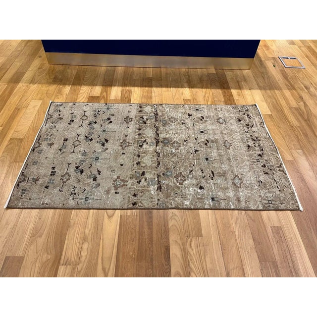 Handmade Aztec Muted Bohemian Rug, 1980s For Sale - Image 4 of 11