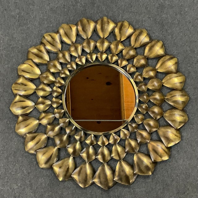 1970s Mid-Century Brutalist Boho Chic Starburst Wall Mirror. For Sale - Image 6 of 7