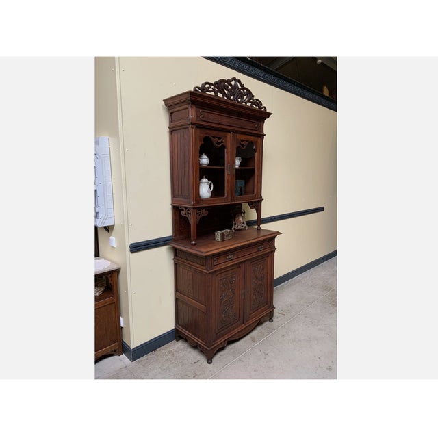 Age: circa 1900 Wood type: solid oak Condition: very good, meticulously maintained, and ready-to-use original condition...