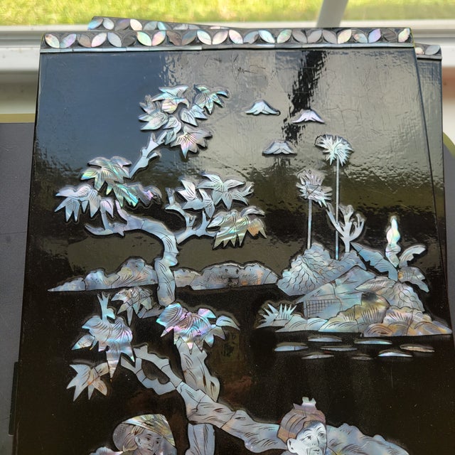 VTG Rare Set of 4 Panels Vietnamese Mother of Pearl Inlay Lacquer Fishing Hunting Plaques Farm Life MCM Sơn Mài For Sale - Image 16 of 18