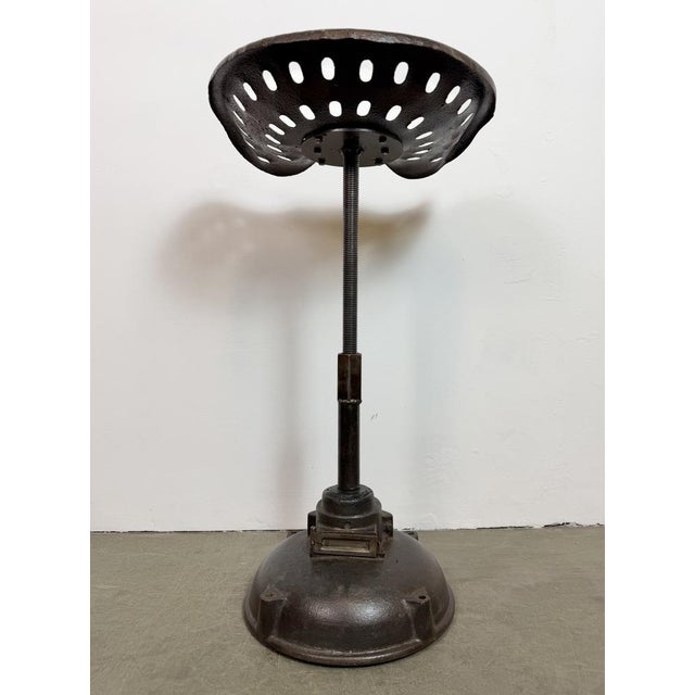 Vintage Industrial Swivel Chair, 1950s For Sale - Image 17 of 18