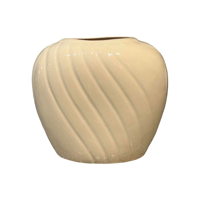 We have for your consideration a gorgeous vintage postmodern planter / vase from around the 1980s. Vase is very clean for...