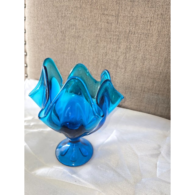 Viking Glass Company Vintage Mid=century 6 Petal Crimped Compote Hankerchief Vase Glass For Sale - Image 4 of 8
