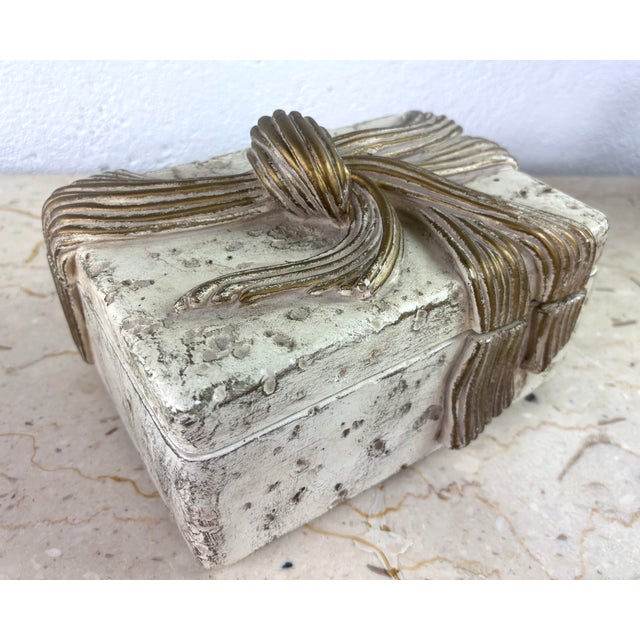 Mid-Century Vintage Hollywood Regency Inspired Plaster Trinket Box For Sale In Philadelphia - Image 6 of 10