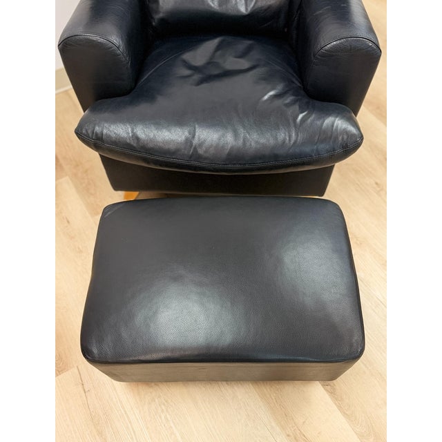 Late 20th Century Calia Salotti Italian Black Leather Chair and Ottoman Set Made in Italy For Sale - Image 9 of 12