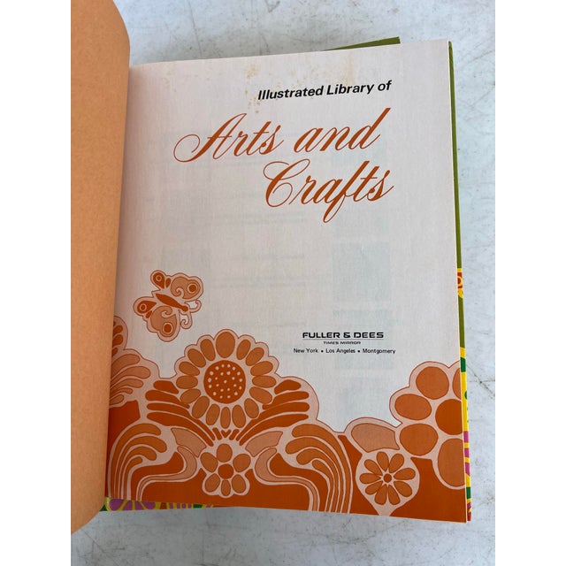 1970s 1970s Art & Craft Hardcover Books- Set of 4 For Sale - Image 5 of 11