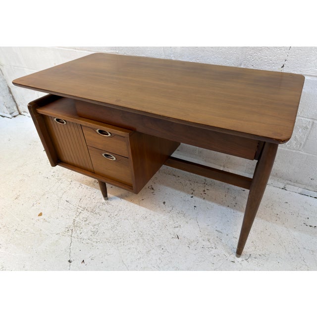 Mid-Century Modern Vintage Walnut Desk Attributed to Mainline for Hooker Furniture For Sale - Image 3 of 16