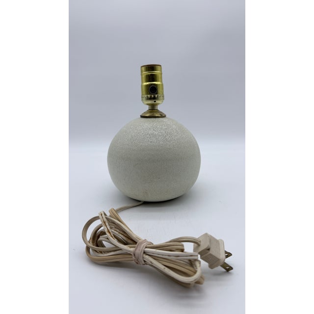 Vintage Steve & Miky Cunningham Studio Pottery Sphere Ball Lamp, Iowa, Circa 1980s–1990s For Sale - Image 6 of 15