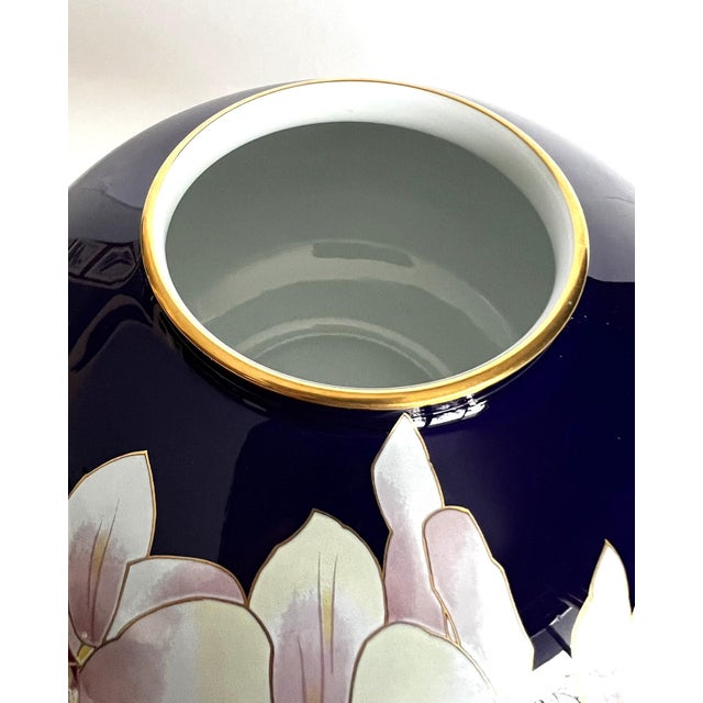 Ceramic Koransha Porcelain Vase Featuring White Orchids on a Cobalt Blue Ground For Sale - Image 7 of 10