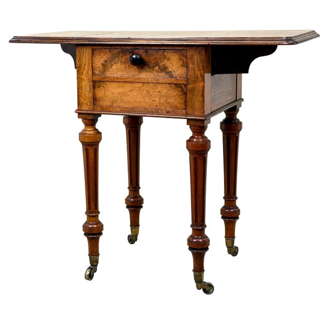 Walnut Pembroke Bedside Cupboard from Gillow, 1870 For Sale - Image 6 of 14