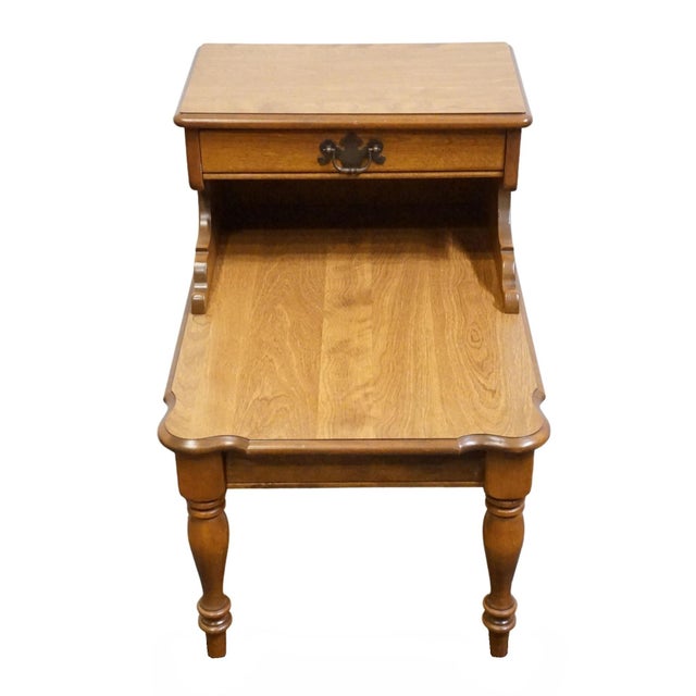 American Ethan Allen Heirloom Nutmeg Maple Colonial Early American 19" Accent Step End Table 10-8442 For Sale - Image 3 of 12