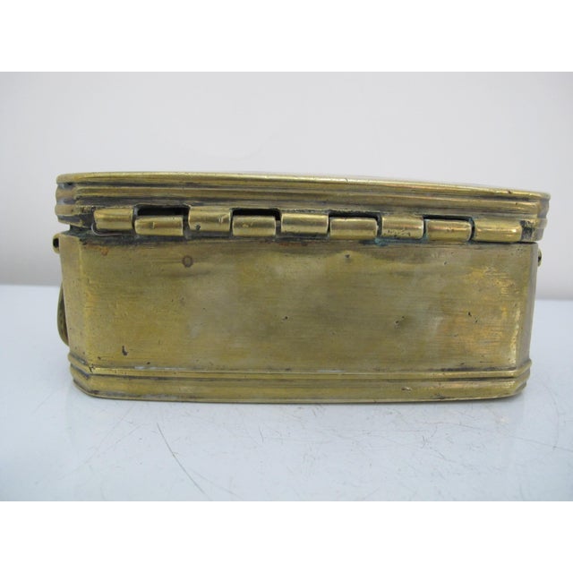 Antique Mindanao East Indian Brass Copper Inlay Betel Nut Snuff Box For Sale In Portland, OR - Image 6 of 11