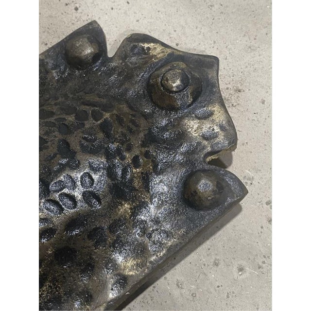 Late 19th Century Antique Tudor Hammered Single Light Wall Sconce for Repair For Sale - Image 5 of 9