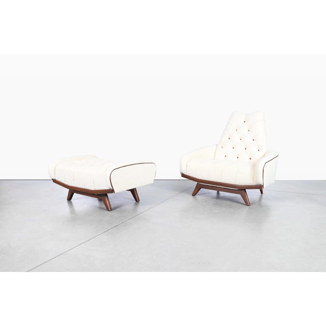 Mid-Century Modern Mid-Century Walnut Gondola Lounge Chair W/ Ottoman Attributed to Adrian Pearsall For Sale - Image 3 of 12