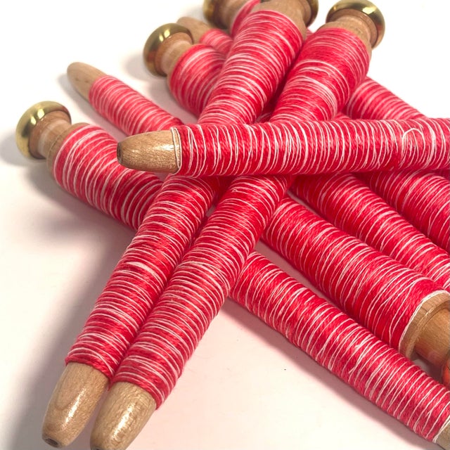 American Late 19th Century Brass-Tipped Wooden Quill Bobbins Factory Used Textile Mill Reclaimed Spools, Circa 1880's–1930's- Set of 8 For Sale - Image 3 of 9