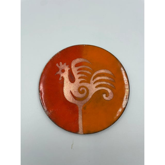 Mid-Century Enamel Over Metal Rooster Desk/Dresser Tray For Sale - Image 9 of 11