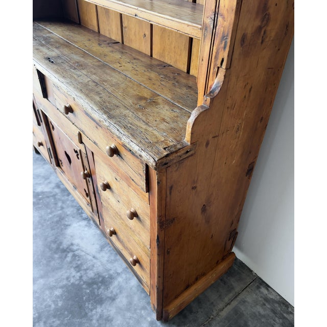 Antique Irish Pine Dresser | Hutch With Shelves For Sale - Image 15 of 17