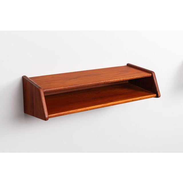 No. 24 Floating Nightstands in Teak by Aksel Kjersgaard, Odder, Denmark 1960, Set of 2 For Sale - Image 6 of 15