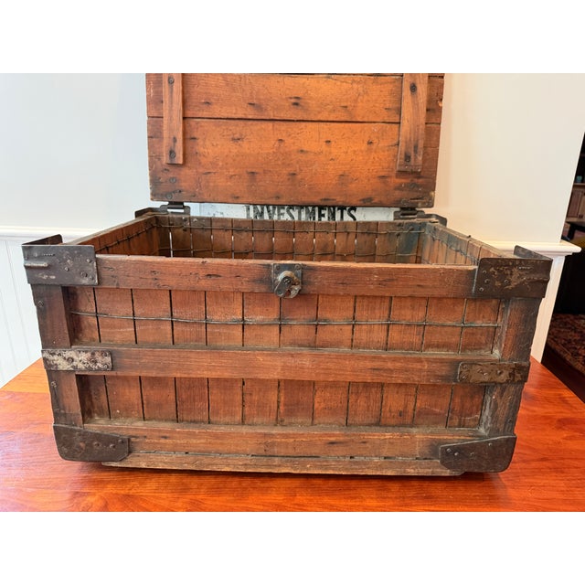Antique First National Stores Wooden Shipping Crate With Lid – Wire Reinforced Grocery Transport Basket – Coffee Table Storage Chest For Sale - Image 17 of 18