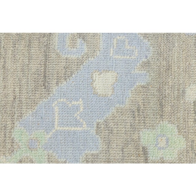 2020s 10x14 Modern Oushak Style Hand-Knotted Wool Rug in Neutral Beige & Slate Blue For Sale - Image 5 of 12