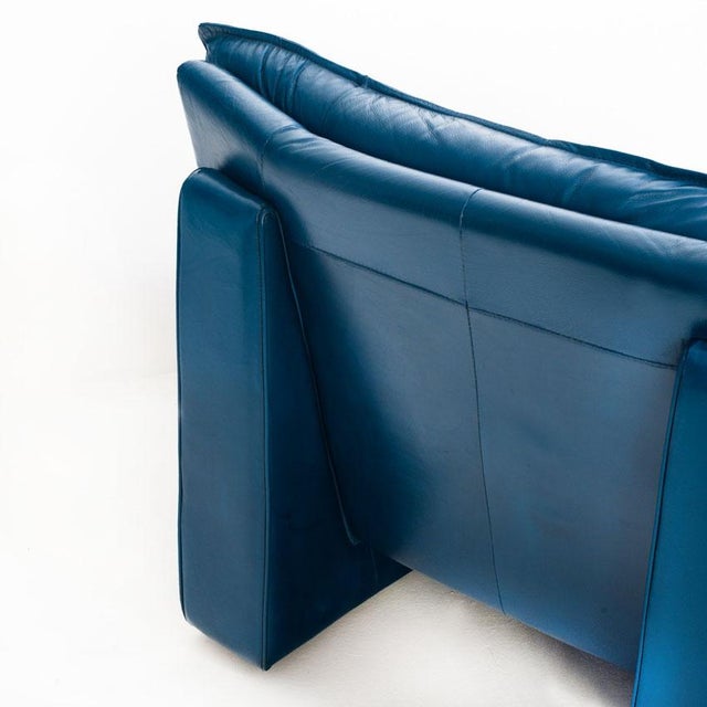 Set of Vintage Blue Leather Armchair and Ottoman by Nicoletti Salotti for Avanti, Italy, 1980s For Sale - Image 12 of 18