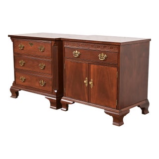 Baker Furniture Georgian Carved Mahogany Nightstands, Newly Refinished For Sale