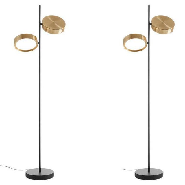 Floor lamp model berlin 323, by christophe pillet. Manufactured by oluce, italy. Materials: metal, glass. Dimensions: ø 30...