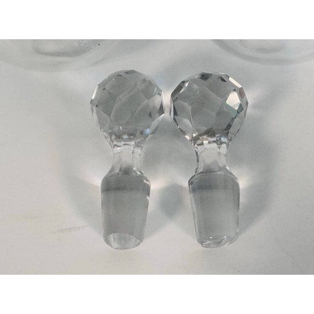 Vintage Eapg Handblown Glass Cruets W/ Etched Philadelphia City Seal, Pair For Sale - Image 10 of 11