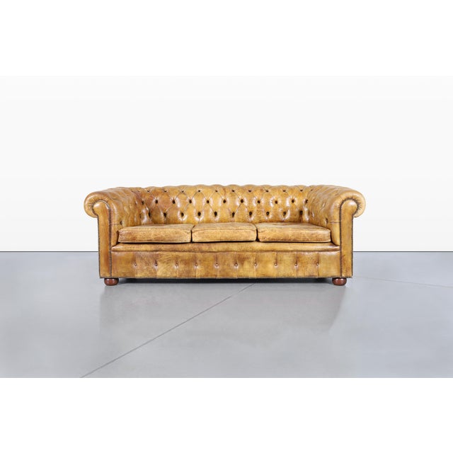 Vintage English Leather Chesterfield Sofa For Sale In Los Angeles - Image 6 of 11