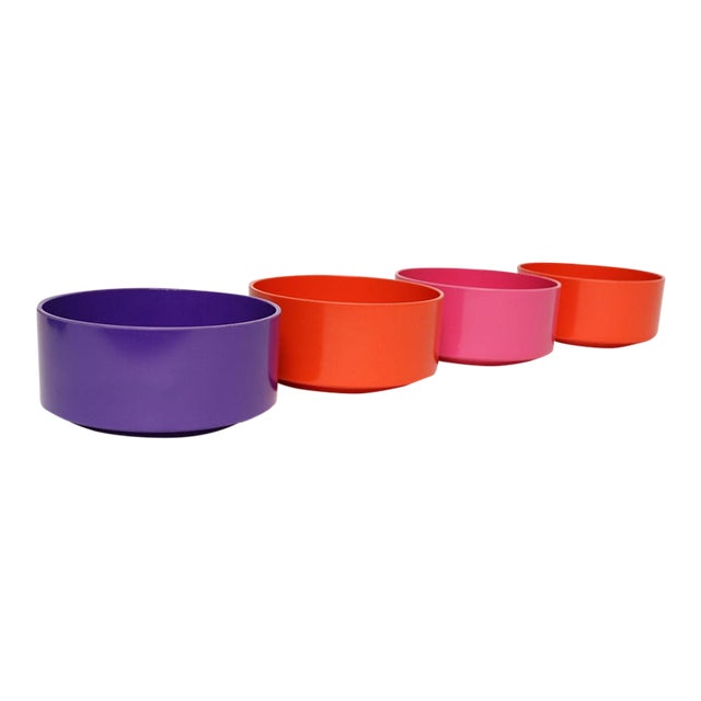 Set of Four Vintage Purple, Orange and Pink Melamine "Max" Bowls by Massimo Vignelli for Heller For Sale