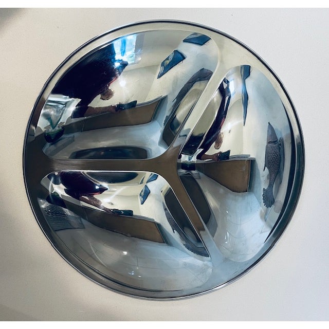 Silver Mid 20th Century Modern Stainless Round Serving Tray For Sale - Image 8 of 8