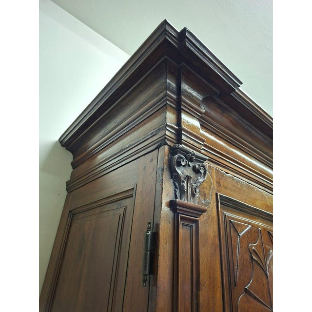 Late Baroque Genoese Linen Wardrobe in Walnut, 17th Century For Sale - Image 9 of 18