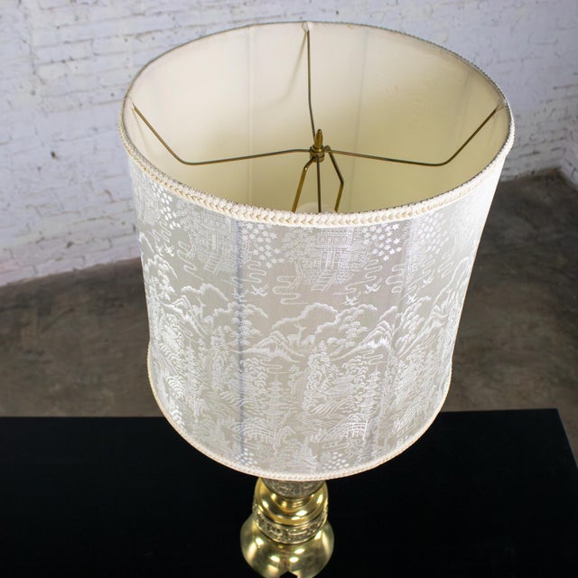Brass Mid-20th Century Chinoiserie Hollywood Regency Table Lamp Cast Brass W/Damask Fabric Shade For Sale - Image 8 of 18