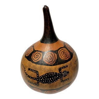 Vintage 1980s African Tribal Spiral Lizard Gekko Iguana Carved Calabash Gourd For Sale