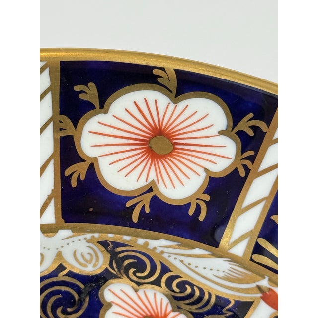 Royal Crown Derby Porcelain Early 20th Century Royal Crown Derby 2451 Traditional Imari China 10 3/8” Dinner Plate For Sale - Image 4 of 6