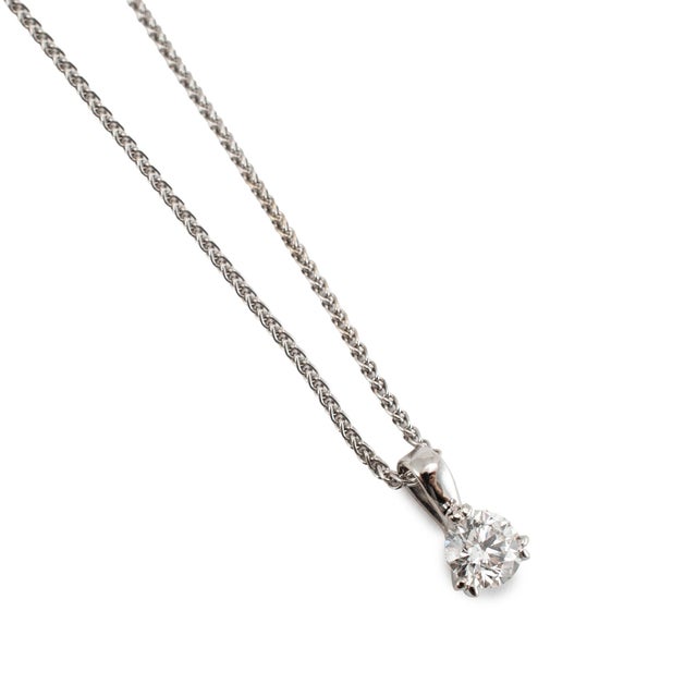 Modern Ladies 18k White and Yellow Gold 0.72ct Round Diamond Solitaire Pendant Necklace For Sale - Image 3 of 8