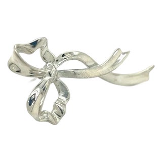 1990s Tiffany & Co Estate Ribbon Brooch Pin Sterling Silver For Sale