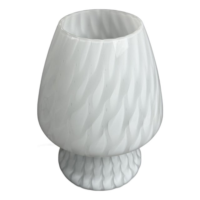 White Murano Glass Table Lamp with Chevron Feathers, 1970 For Sale