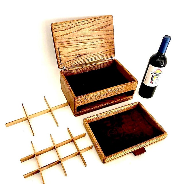 Chestnut 1970s American Craftsman Oak Wood Jewelry Box With Drawer For Sale - Image 8 of 16