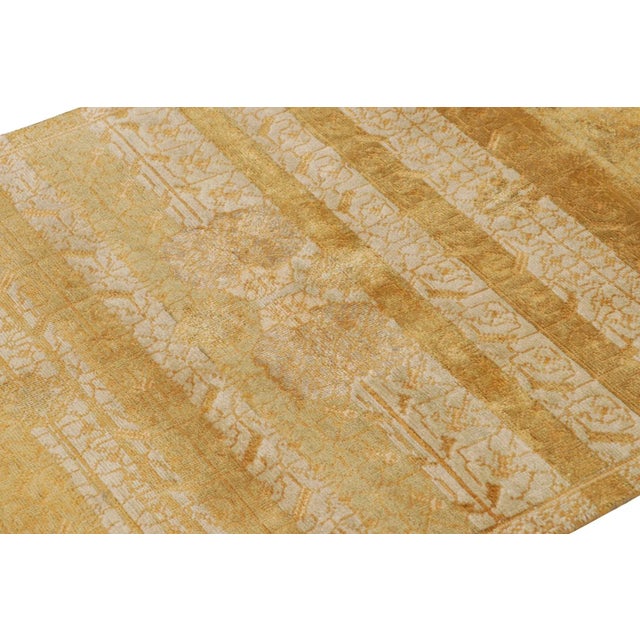 Made with the richest hand-knotted silk, this 4x5 modern rug is a regal, exceptional addition to Rug & Kilim’s Modern...