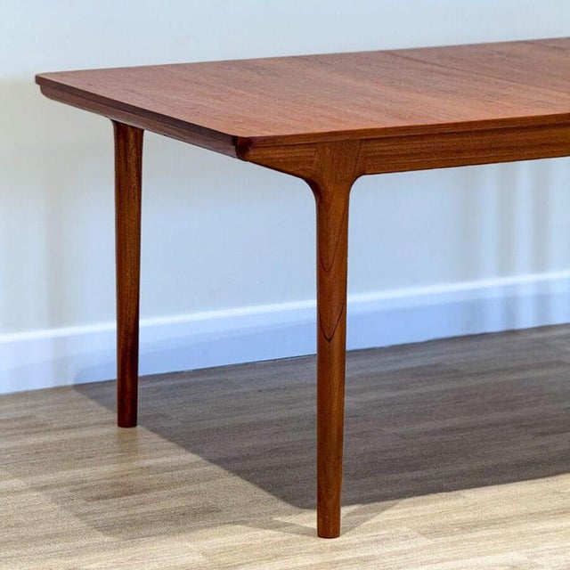 Black Mid-Century Dunvegan Double-Extension Dining Table in Teak by Tom Robertson For Sale - Image 8 of 18
