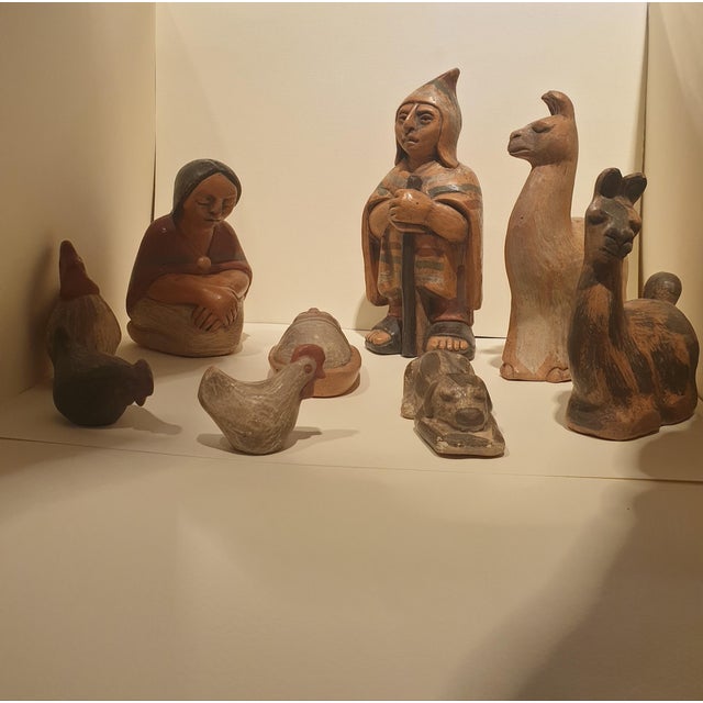 1970s Vintage Peruvian Hand-Painted Terracotta Nativity Scene, 1970s, Set of 9 For Sale - Image 5 of 6