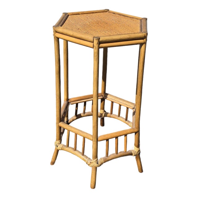 Vintage Coastal Bamboo Hexagon Side Fern Table For Sale