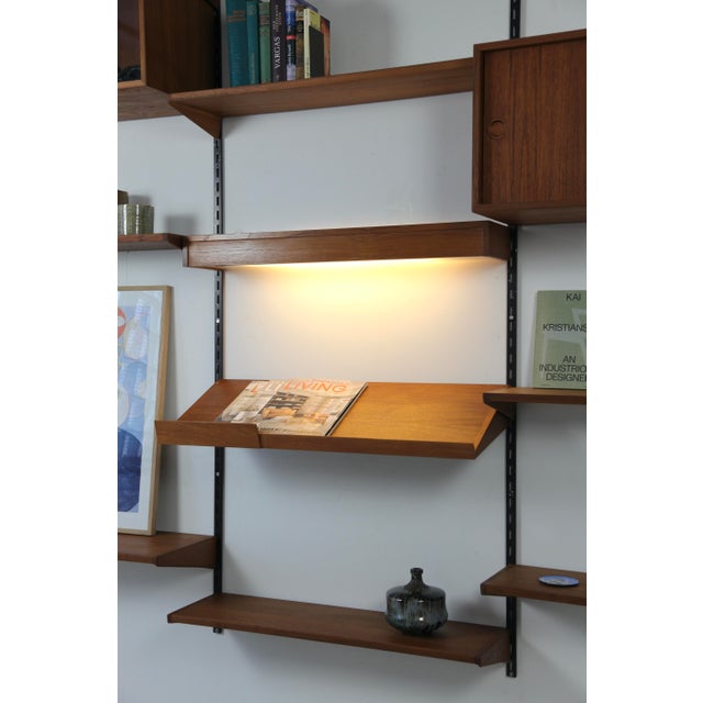 Three-Strip Teak Shelving System by Kai Kristiansen for FM Møbler, 1960s, Set of 16 For Sale - Image 11 of 18