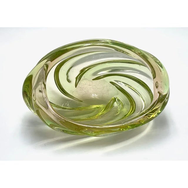 Andromeda Bowl No 5637 attributed to Jaroslav Beránek for Skrdlovice, 1960s, in Flawless conditions. Designed 1960 to 1969...