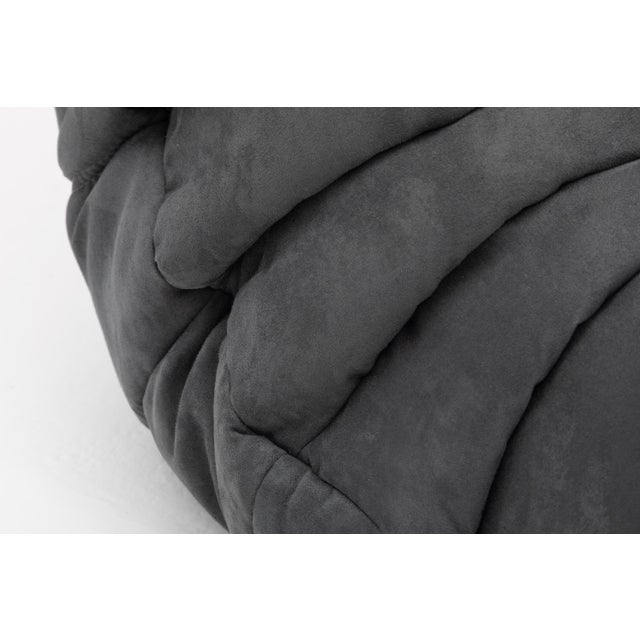 Authentic Restored Togo Fireside Chair and Ottoman in Shadow Grey Microfibre - Vintage Ligne Roset For Sale - Image 10 of 16