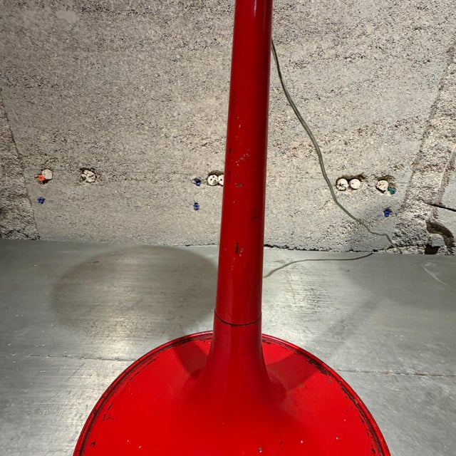 Eero Saarinen Vintage Red Space Age Floor Lamp / Pedestal Ashtray Combo Mid-Century For Sale - Image 4 of 14